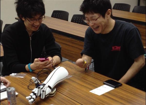 exxiii-japanese-design-engineers-release-files-bionic-hand-00005